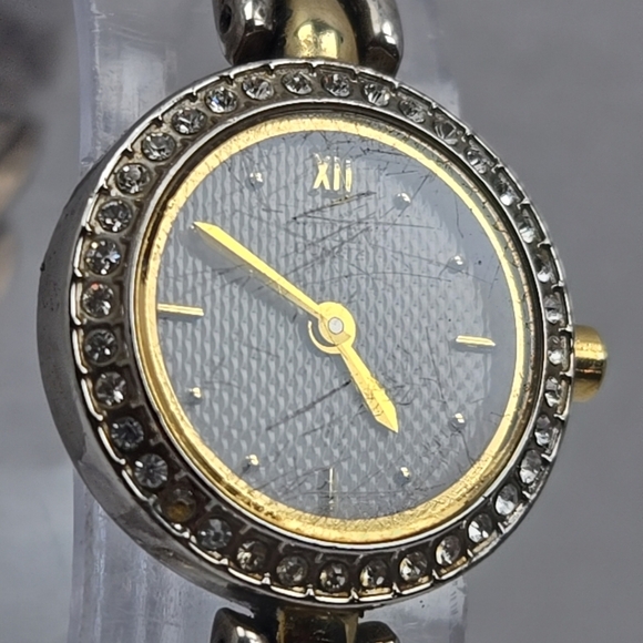 Citizen 5920 S011507 Analog Quartz Watch New Battery Silver Gold Two Tone Womens - Picture 4 of 10